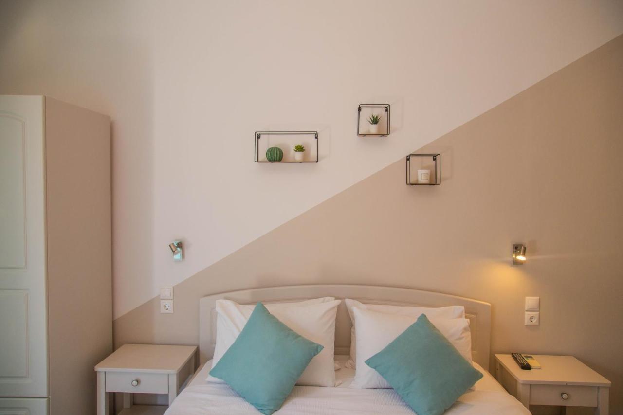 Theodora Rooms Poros Town Eksteriør bilde