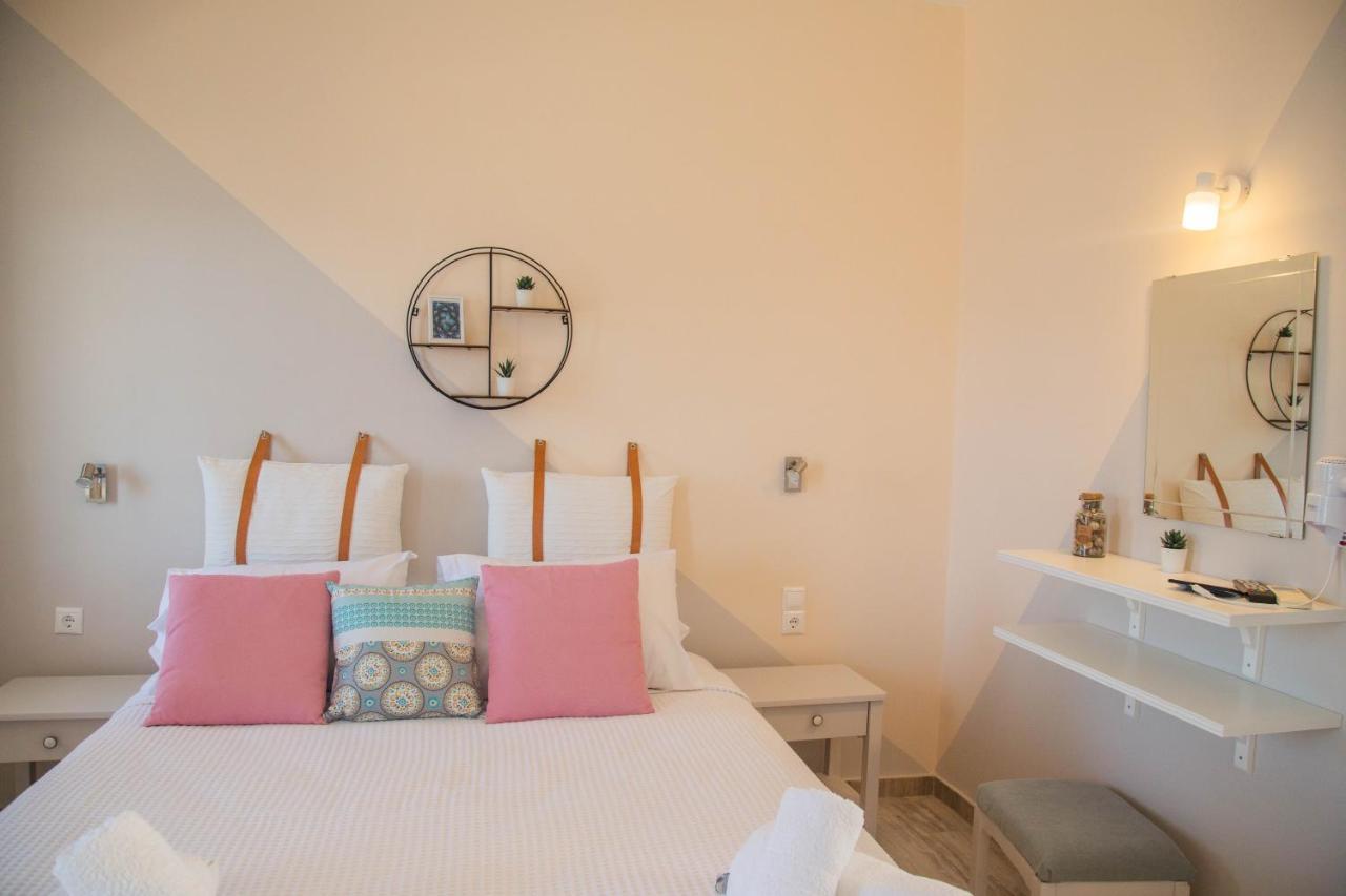 Theodora Rooms Poros Town Eksteriør bilde