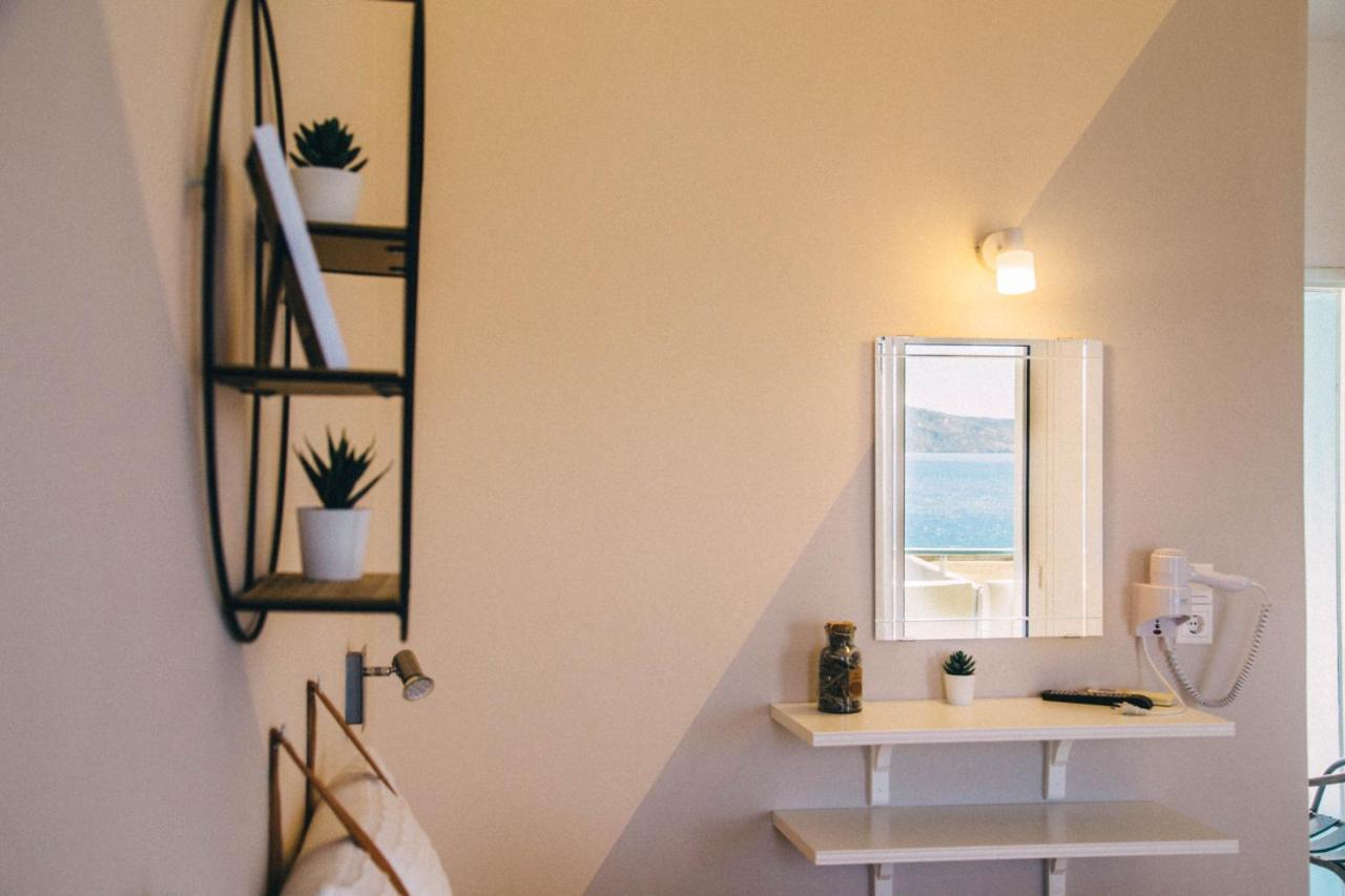 Theodora Rooms Poros Town Eksteriør bilde