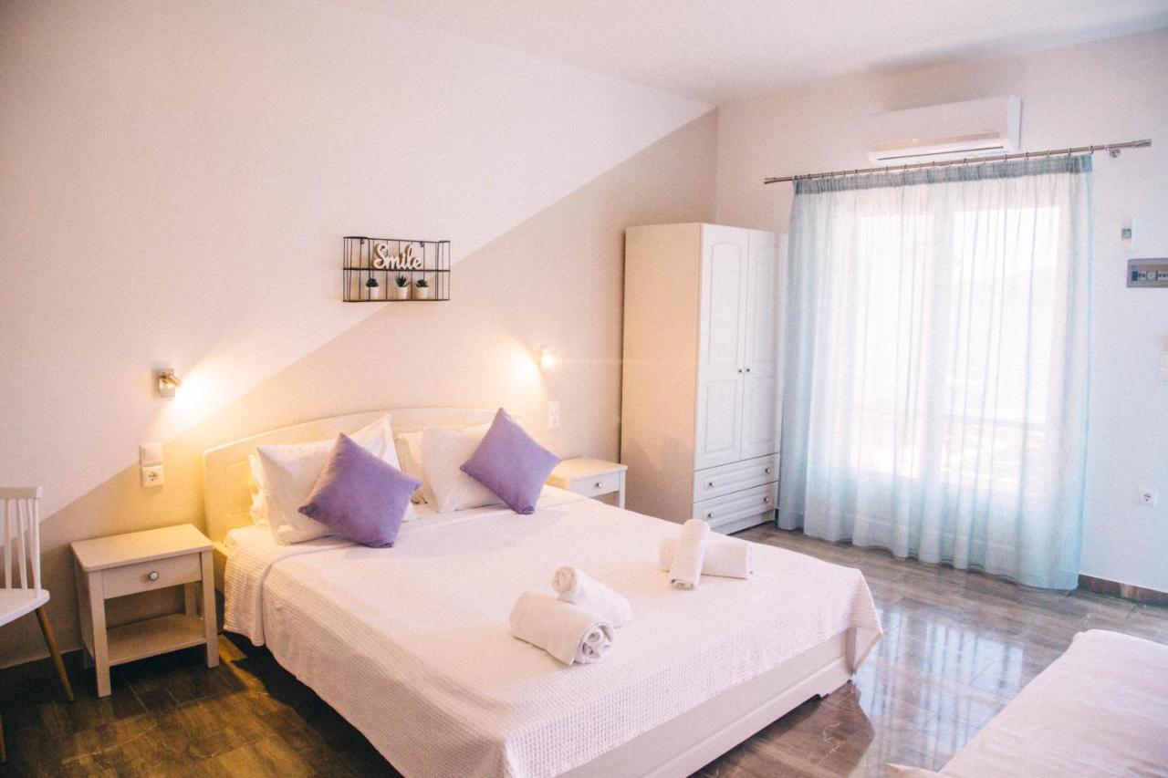 Theodora Rooms Poros Town Eksteriør bilde