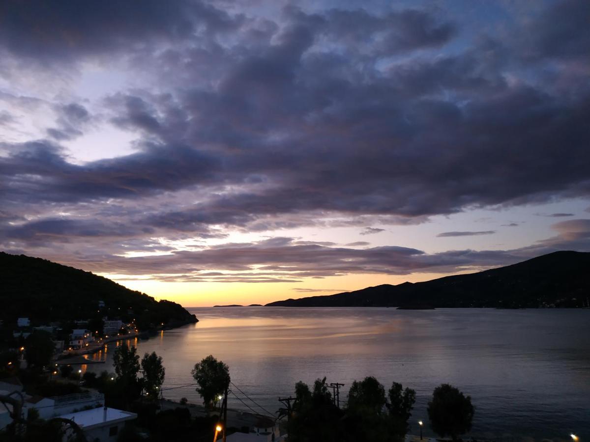 Theodora Rooms Poros Town Eksteriør bilde